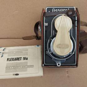 Starý československý fotoaparát Flexaret. / 18910009