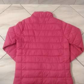 Foto inzerátu Dámská/dívčí prošívaná bunda.