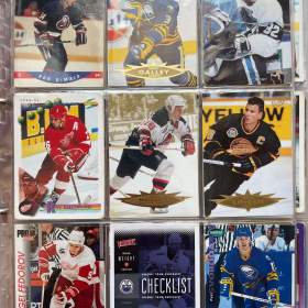 Fotka k inzerátu 700 hokejových kartiček 1990- 1998 / 18931214