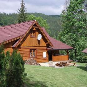 Foto inzerátu Beskydy- ubytování na chalupě 9.-11.10.