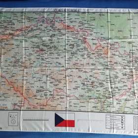 Fotka k inzerátu Hedvábný šátek jako mapa ČR / 18934184