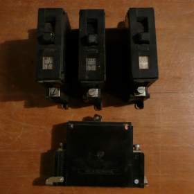 Foto inzerátu Jednofázové jističe