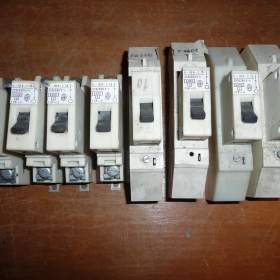 Foto inzerátu Jednofázové jističe