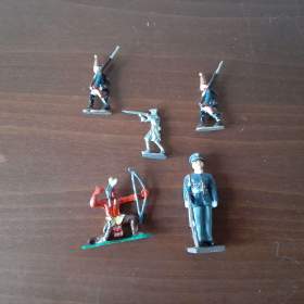 Foto inzerátu cínoví vojáčci ze sbírky -prodej