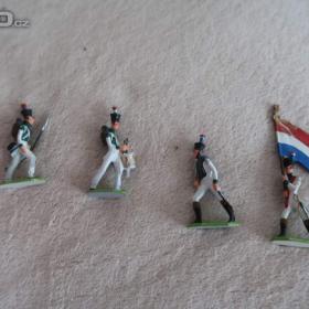 Foto inzerátu cínoví vojáčci