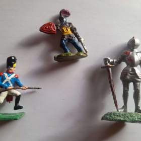 Foto inzerátu cínoví vojáčci