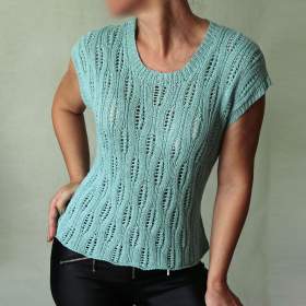 Foto inzerátu Ručně pletené letní mentolové tričko-halenka