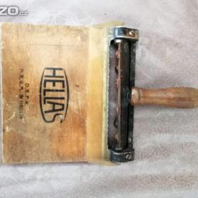 Prodám starou ozdobnou ŘEZAČKU FOTOGRAFIÍ / 18950236