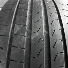 Fotka k inzerátu Sada letních pneu 235/40 R19 Pirelli  / 18950320