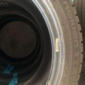 Foto inzerátu PRODÁM ZIMNÍ PNEU - Nokian