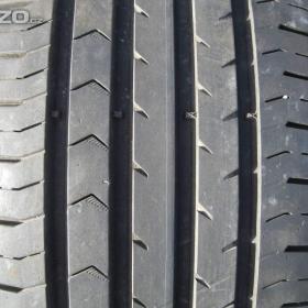 Foto inzerátu PRODÁM LETNÍ PNEU 215/55 R17 CONTINENTAL CPC5 94V 2ks