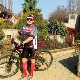 Foto inzerátu Svob., aktivní, bez záv., 59/178, nekuř., se smyslem pro humor