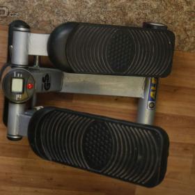 Foto inzerátu Posilovací stroj Alex šlapadlo