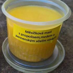 Foto inzerátu Domácí měsíčková mast s propolisem a medem.