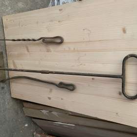 Foto inzerátu Daruji nářadí ke kamnům