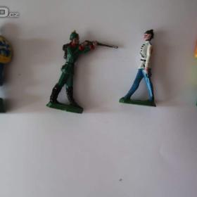 Foto inzerátu Cínové figurky - rytíři .7.letá válka a další vojáčci