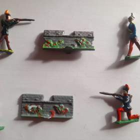 Foto inzerátu Cínové figurky - rytíři .7.letá válka a další vojáčci