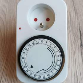 Fotka k inzerátu Časový spínač 230V s rozsahem 12min. -  12hod. / 15108527