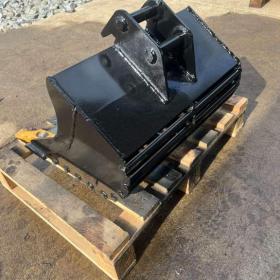 Foto inzerátu Lžíce prolamovaný 60cm 1,3-2,5t