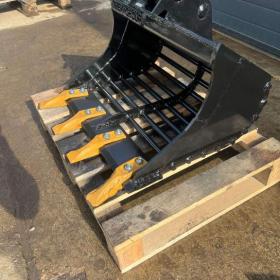 Foto inzerátu Lžíce prolamovaný 60cm 1,3-2,5t