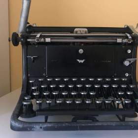 Fotka k inzerátu psací stroj Continental / 19000072