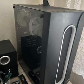 Počítač s monitorem / 19000551