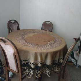 Fotka k inzerátu Starožitnosti Stůl s židlemi  / 19018234