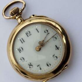 Fotka k inzerátu Celo zlaté 18K kapesní hodinky s monogramem  / 19021988