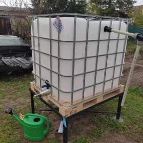 Foto inzerátu IBC kontejner 1000 litrů 1.800,-Kč PROSTĚJOV mobil: 731 855 194