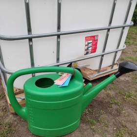 Foto inzerátu IBC kontejner 1000 litrů 1.800,-Kč PROSTĚJOV mobil: 731 855 194