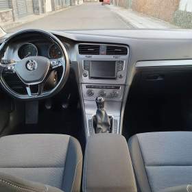 Foto inzerátu VOLKSWAGEN GOLF 1.6 TDI SERVISKA, DPH, NAVI, KRÁSNÝ