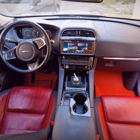 Foto inzerátu JAGUAR F-Pace 3.0D AWD R-Sport  4X4 221kw ČR