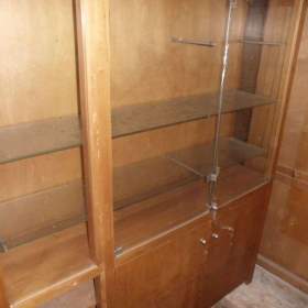 Foto inzerátu knihovna/komoda