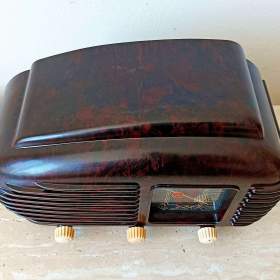 Foto inzerátu Art Deco starožitné rádio Talisman po kompletní renovaci
