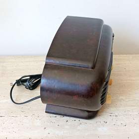 Foto inzerátu Art Deco starožitné rádio Talisman po kompletní renovaci