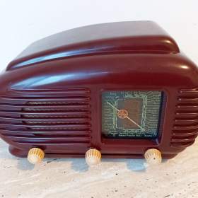 Foto inzerátu Art Deco starožitné rádio Talisman po kompletní renovaci