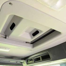 Foto inzerátu SCANIA P250 - VALNÍK S PLACHTOU + HYDRAULICKÉ ČELO EURO 6