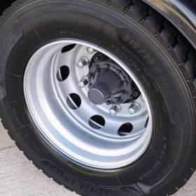 Foto inzerátu SCANIA P250 - VALNÍK S PLACHTOU + HYDRAULICKÉ ČELO EURO 6