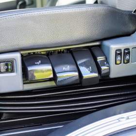 Foto inzerátu SCANIA P250 - VALNÍK S PLACHTOU + HYDRAULICKÉ ČELO EURO 6