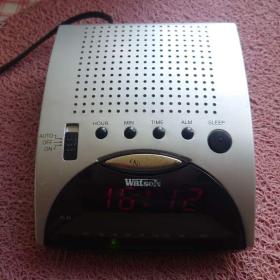 Fotka k inzerátu rádiobudík Watson / 14560788