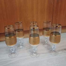 sklenice na vino / 19077627