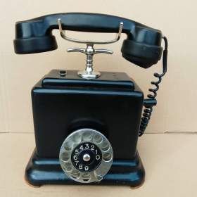 Starý telefon ERICSSON do sbírky, k dekoraci / 19081641