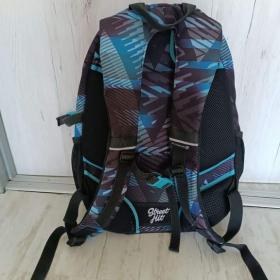 Foto inzerátu Studentský batoh Topgal