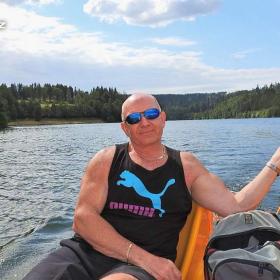 Svob., aktivní, bez záv., 59/178, nekuř., norm. post., se smyslem pro humor. / 19095027