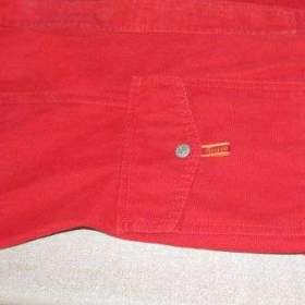 Foto inzerátu Dámské červené sako zn. OILILY - vel. 38/40 