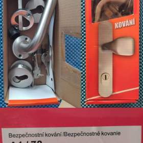 Bezpečnostní kování FEST A1/72 klika- madlo s krytkou Al F1 / 19108367