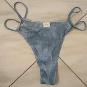 Foto inzerátu Nové dámské plavky.