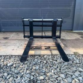 Foto inzerátu Vidlice pro Manitou 3,5t 140cm plovoucí