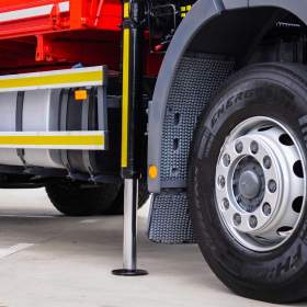 Foto inzerátu MERCEDES AXOR 1829 TŘÍSTRANNÝ SKLÁPĚČ + HYDR. RUKA - EURO 4