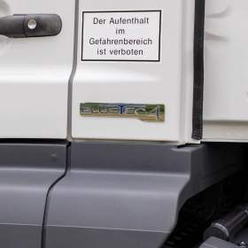 Foto inzerátu MERCEDES AXOR 1829 TŘÍSTRANNÝ SKLÁPĚČ + HYDR. RUKA - EURO 4